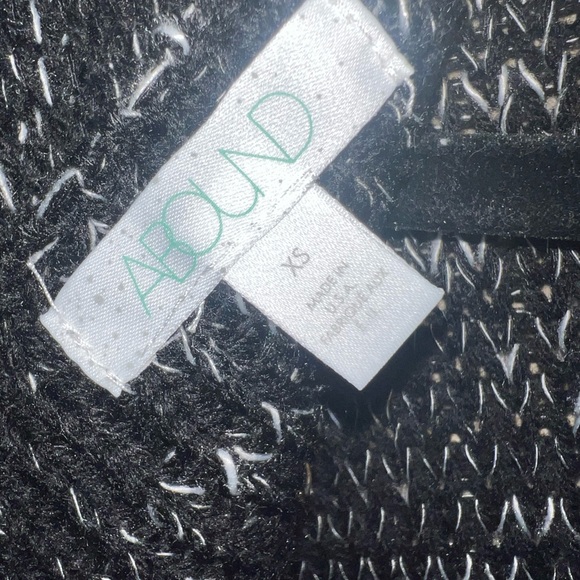 NWT Abound Black Twist Front Knit Faux Wrap 90s Y2K Open Front V Neck Sweater XS - Picture 7 of 9